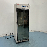 Thermo Reach-In CO2 Incubator image 1